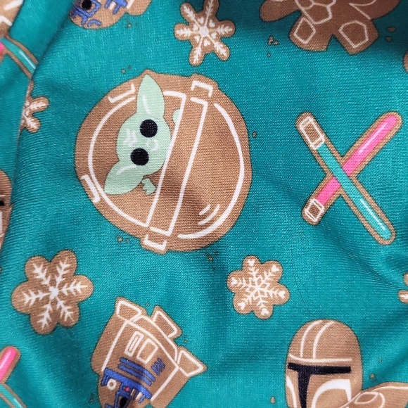 Grogu Holiday Sleeper by Build-A-Bear - Picture 4 of 4